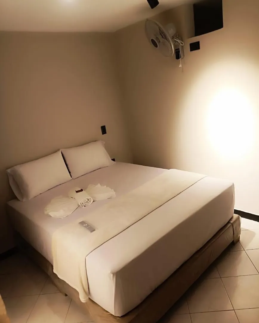 Hotel Golden 70 Medellin 4*,